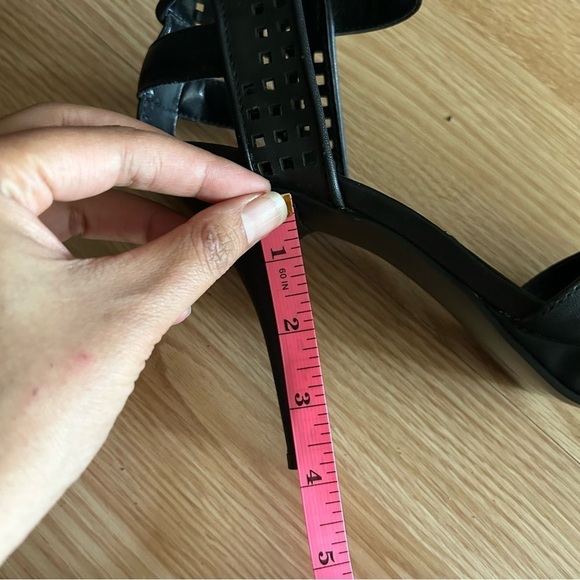 Nine West Black Leather Strap Stiletto Heels Women’s 7 - Picture 9 of 9